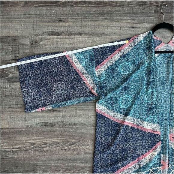 Mystree Embroidered Jagged Hem Paisley Oversized Kimono Size S/M Women’s - Picture 10 of 12